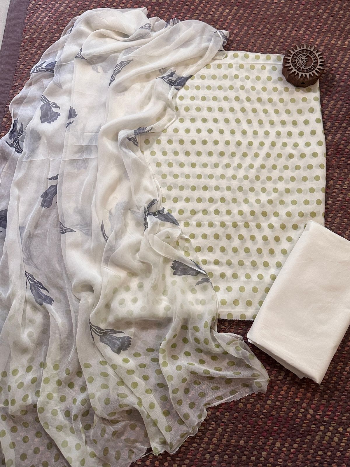 Pure Cotton Unstitched Set with Chiffon Dupatta