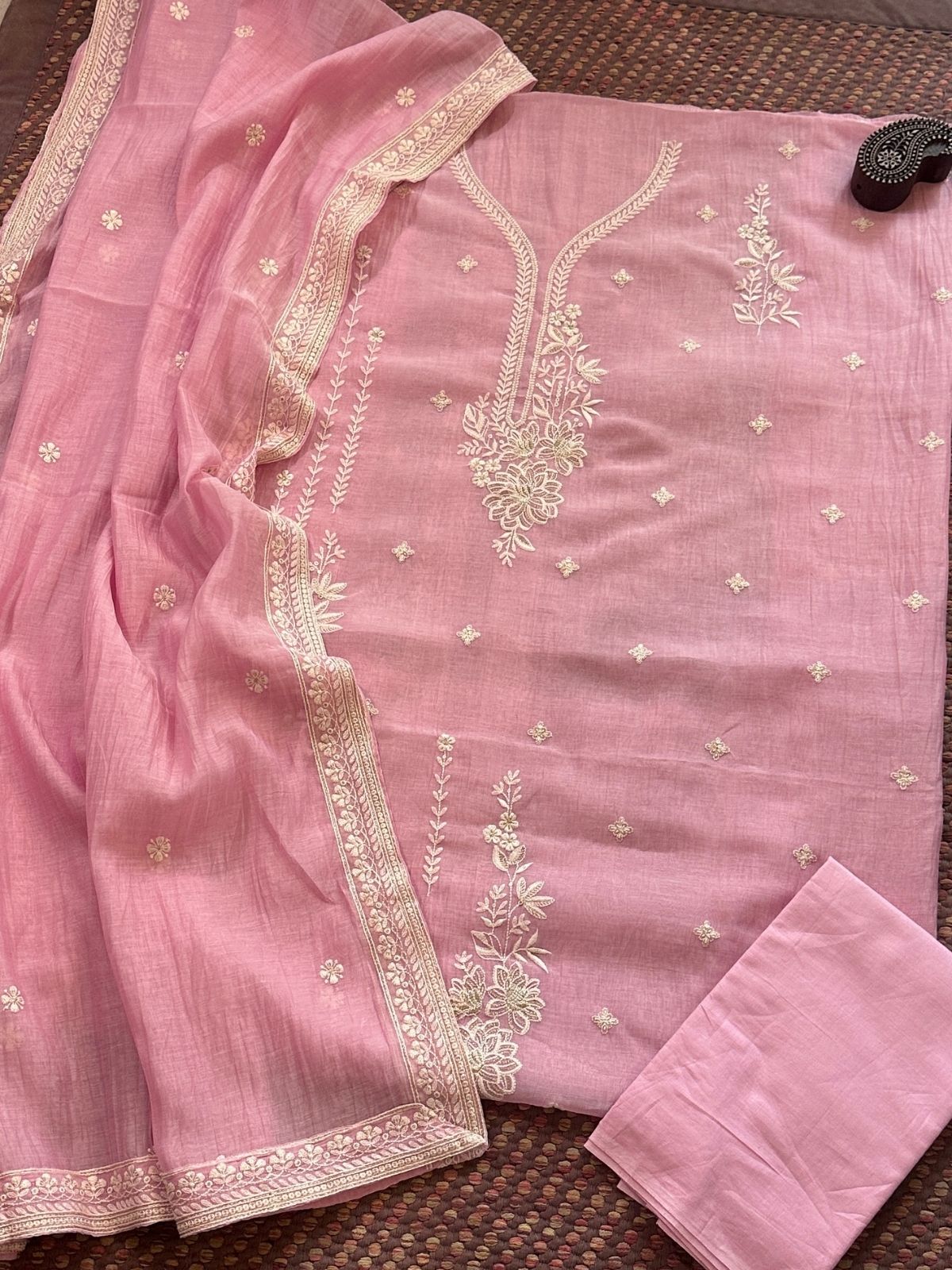 Malmal Maheshwari Silk Embroidered Unstitched Set