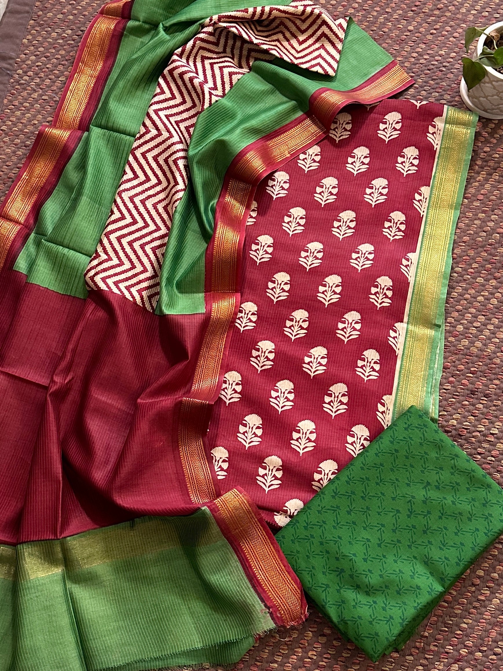 Maheshwari Silk Cotton Handblocked Set