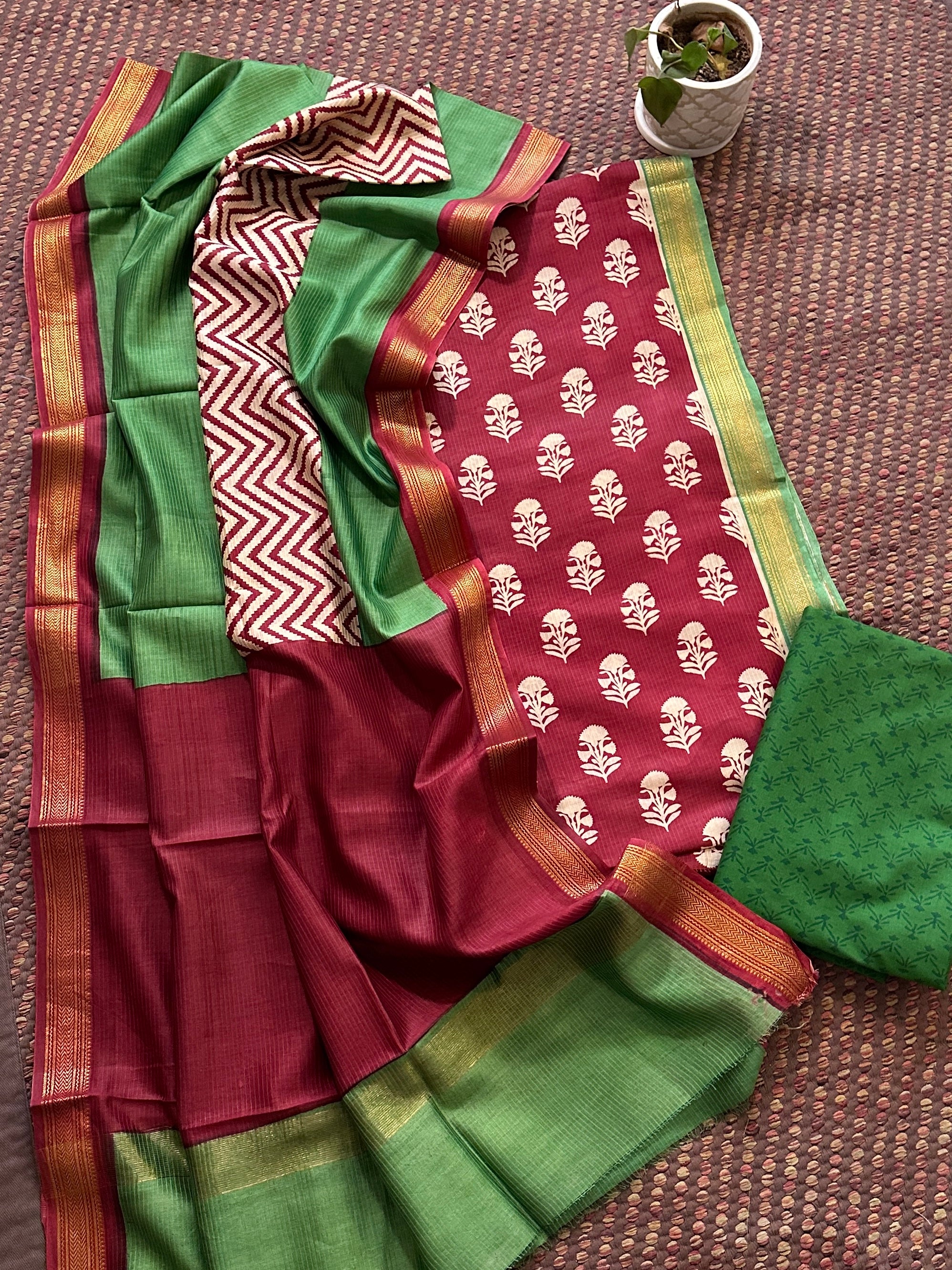 Maheshwari Silk Cotton Handblocked Set