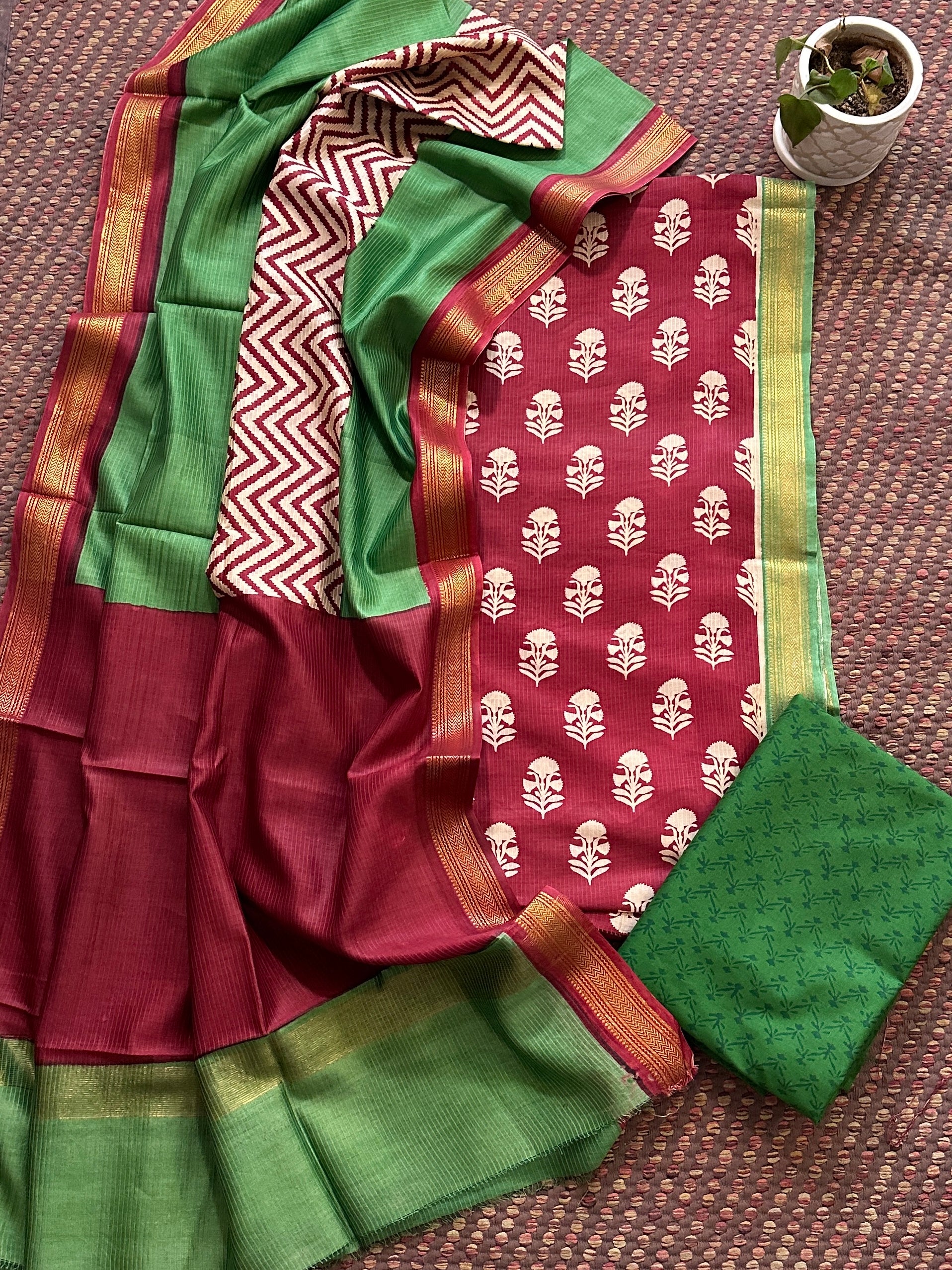 Maheshwari Silk Cotton Handblocked Set