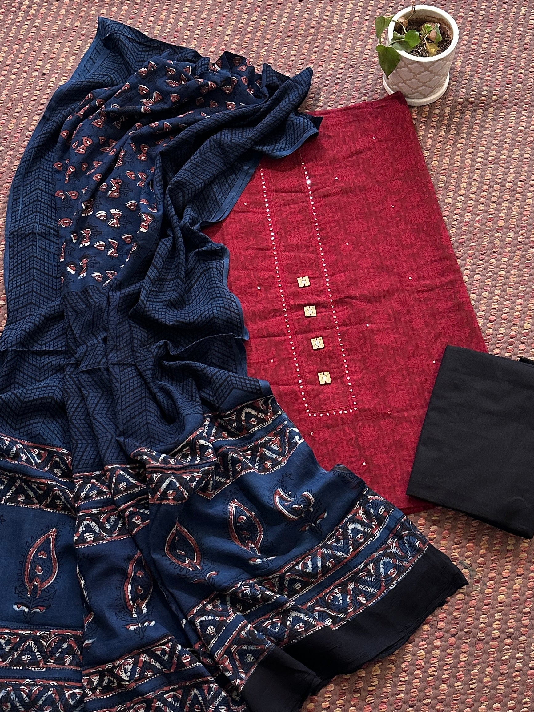 Pure Cotton Handblocked Unstitched Set with Malmal Dupatta