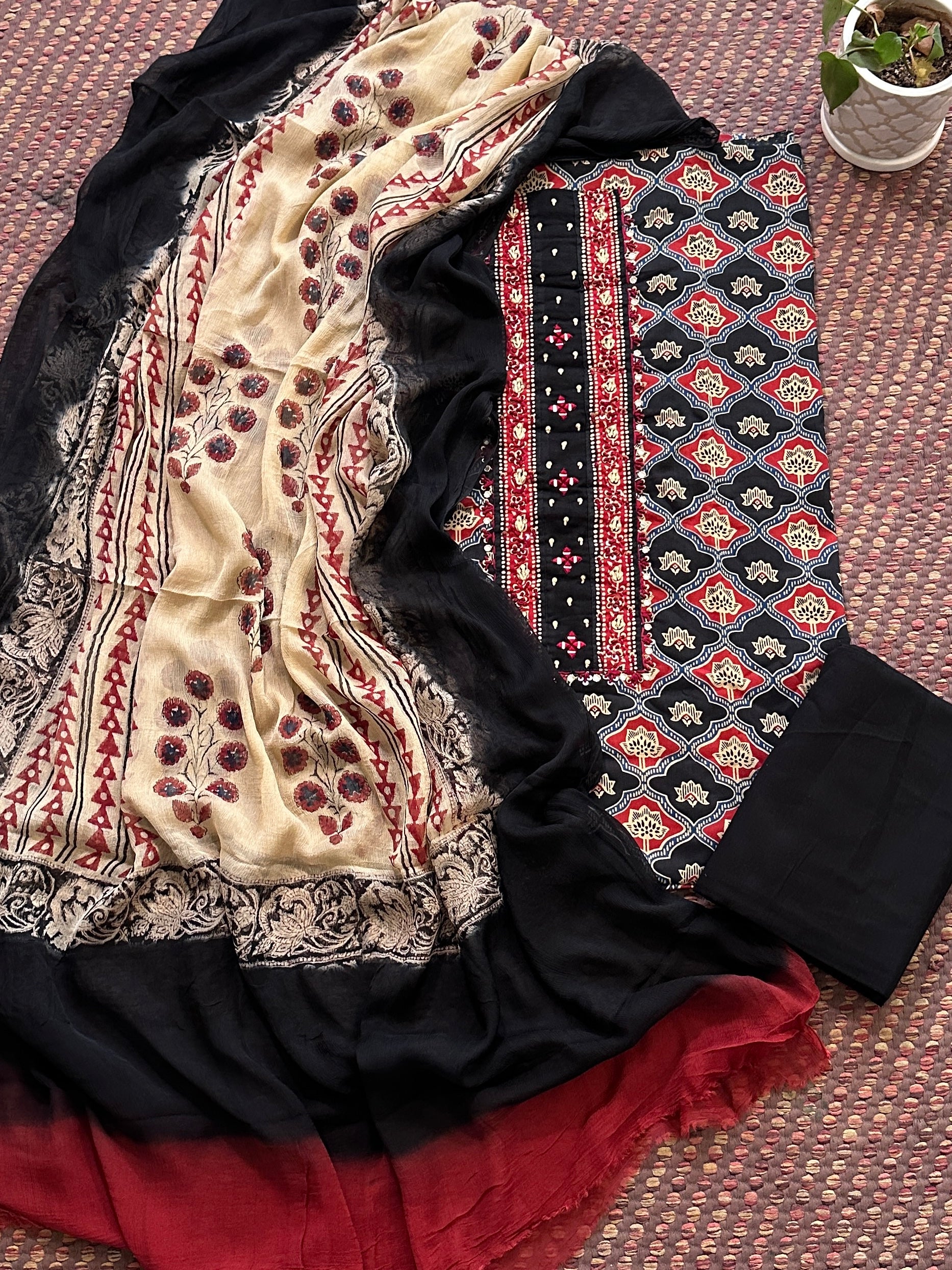 Pure Cotton Handblocked Unstitched Set with Chiffon Dupatta