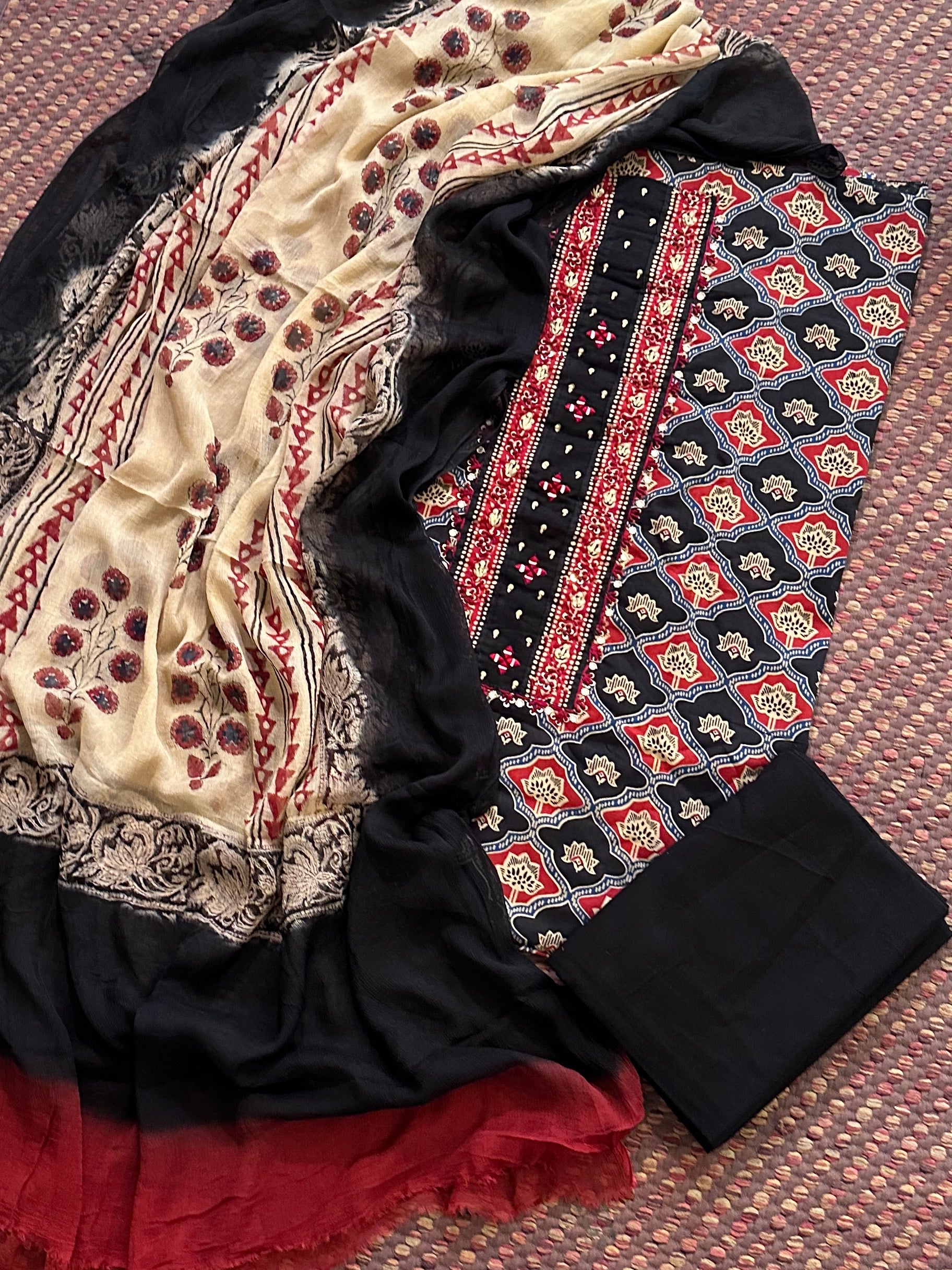 Pure Cotton Handblocked Unstitched Set with Chiffon Dupatta