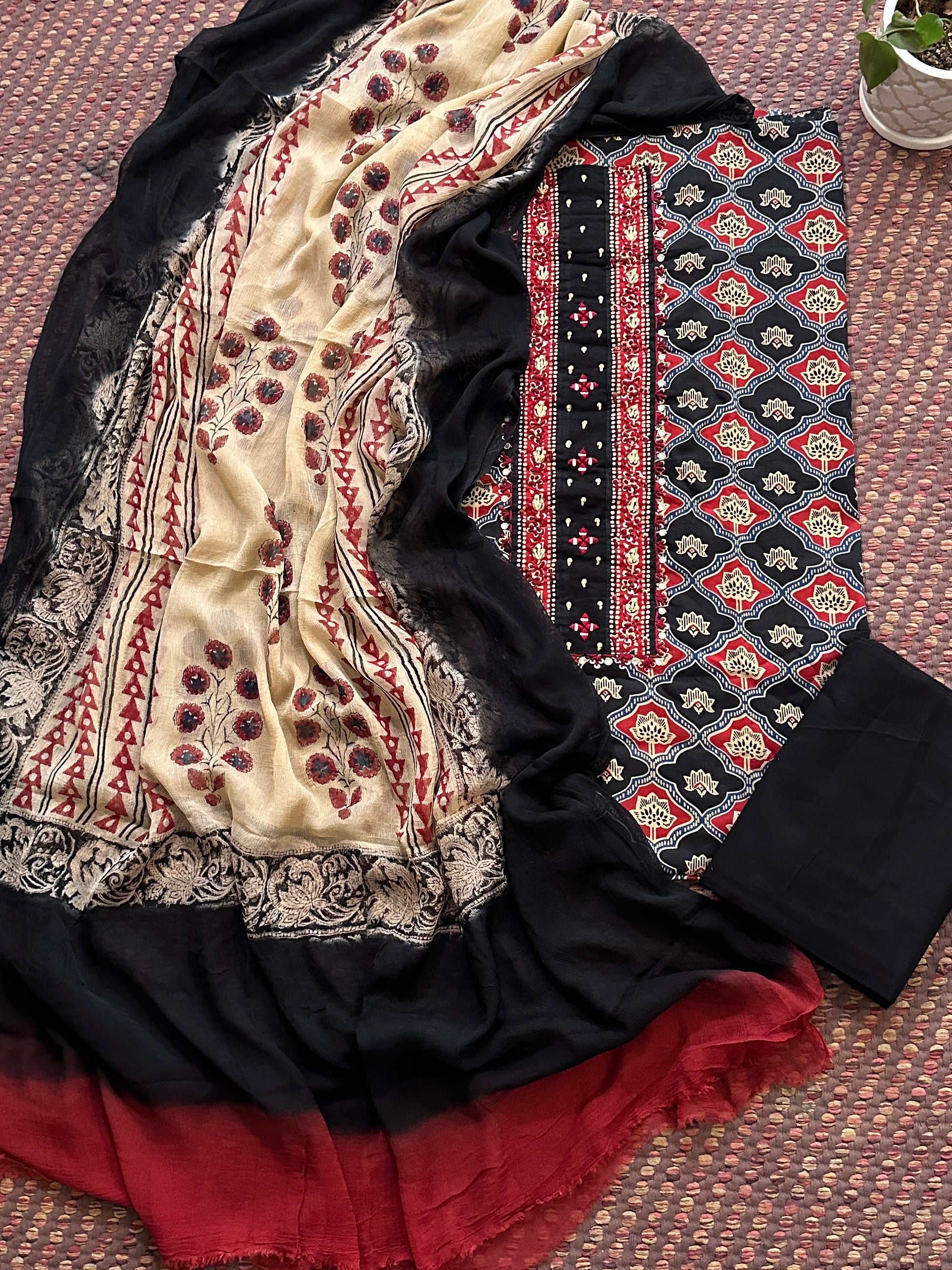 Pure Cotton Handblocked Unstitched Set with Chiffon Dupatta