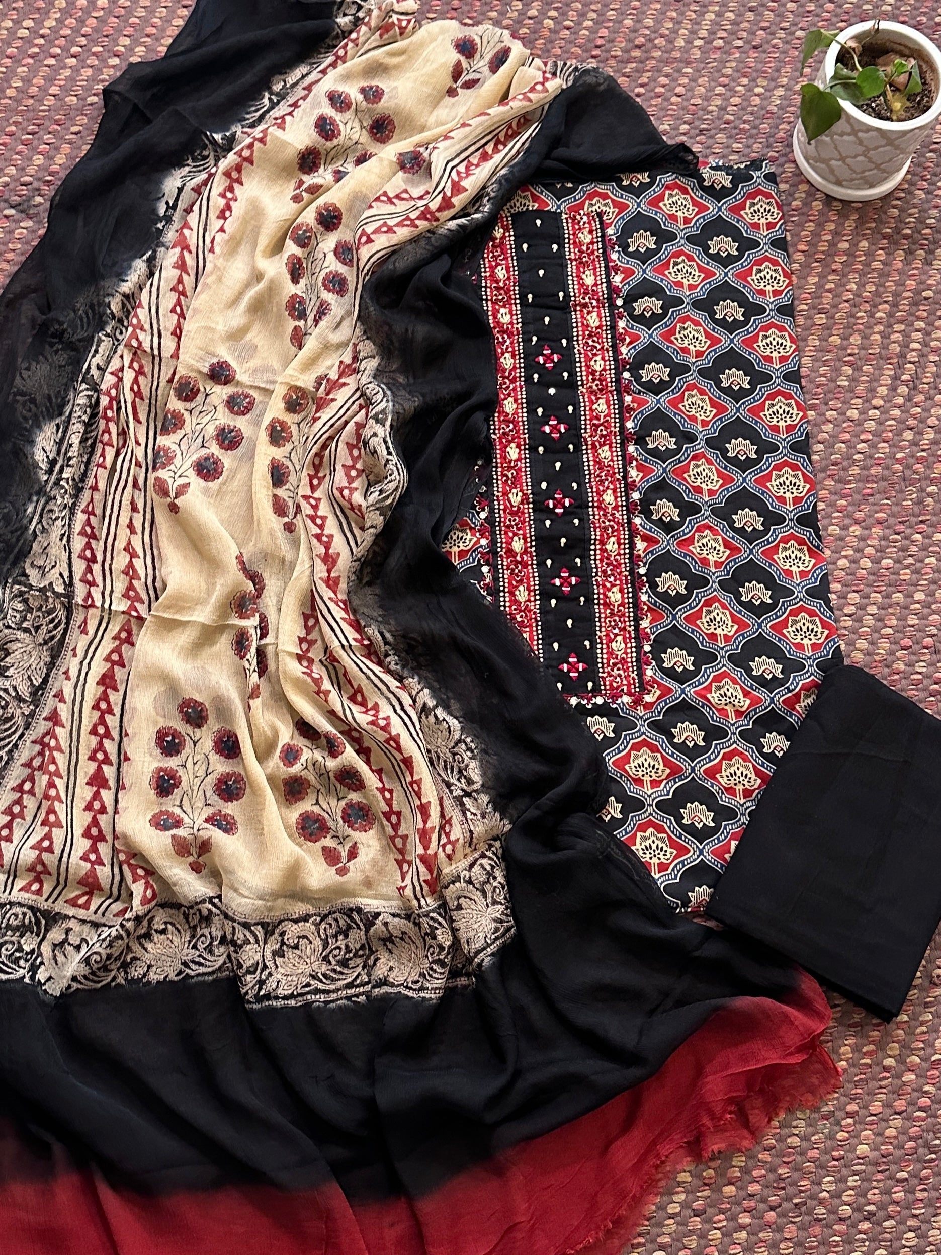 Pure Cotton Handblocked Unstitched Set with Chiffon Dupatta