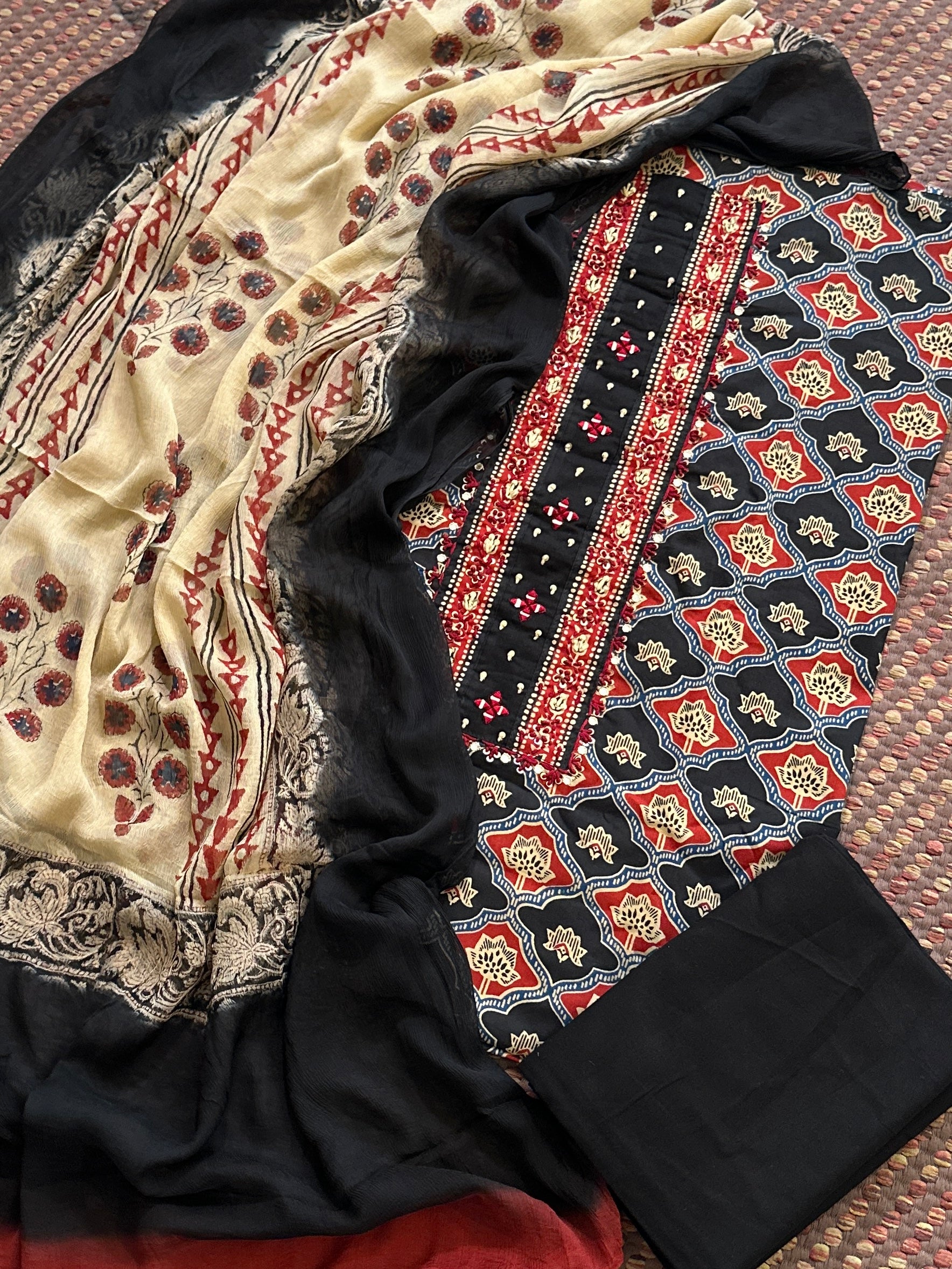 Pure Cotton Handblocked Unstitched Set with Chiffon Dupatta